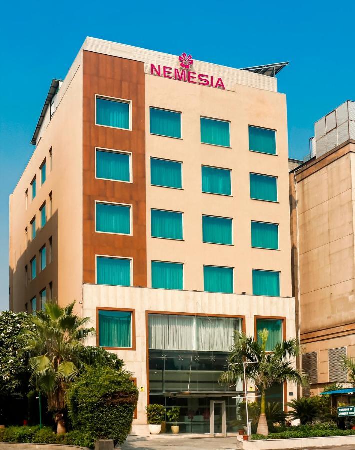 Nemesia City Center - Gurugram, Sector 29 Hotel Gurgaon Exterior photo