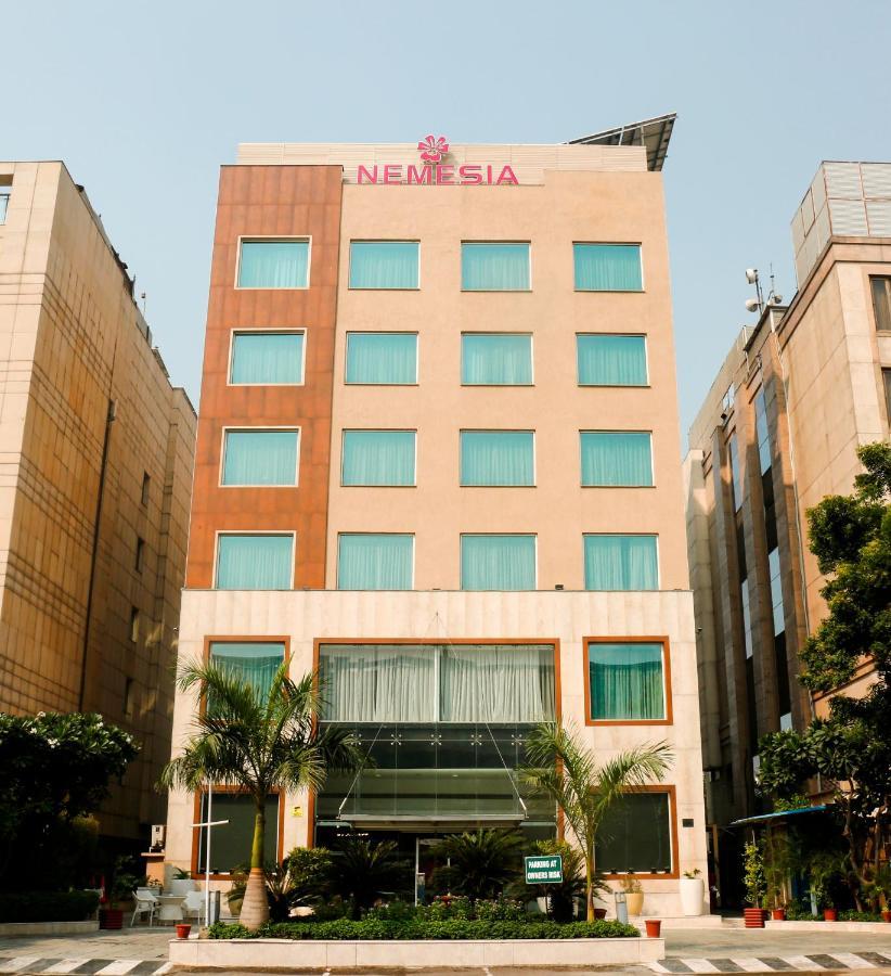 Nemesia City Center - Gurugram, Sector 29 Hotel Gurgaon Exterior photo