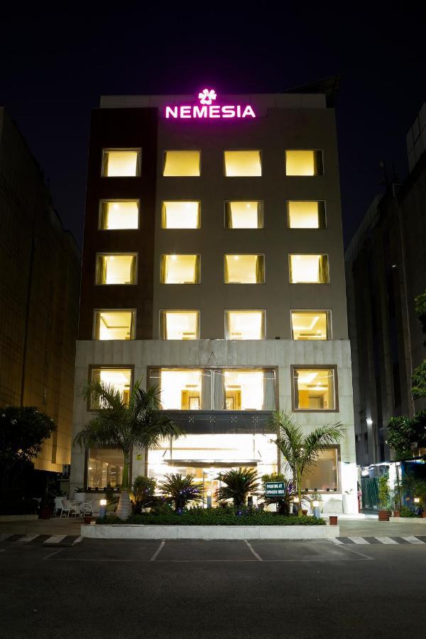 Nemesia City Center - Gurugram, Sector 29 Hotel Gurgaon Exterior photo