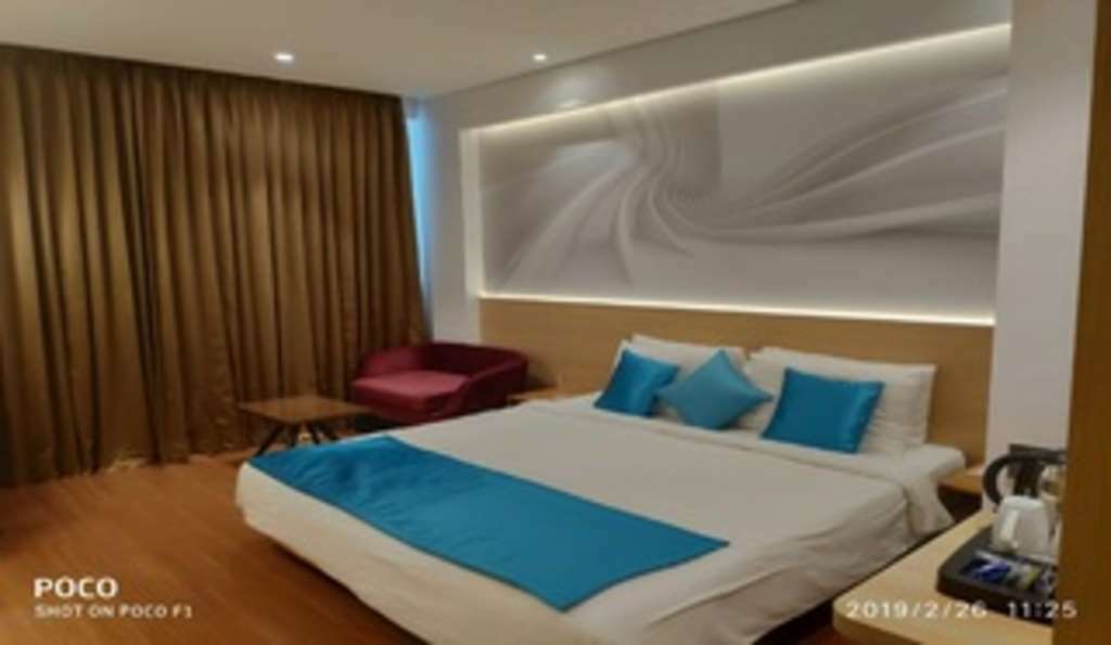 Nemesia City Center - Gurugram, Sector 29 Hotel Gurgaon Room photo